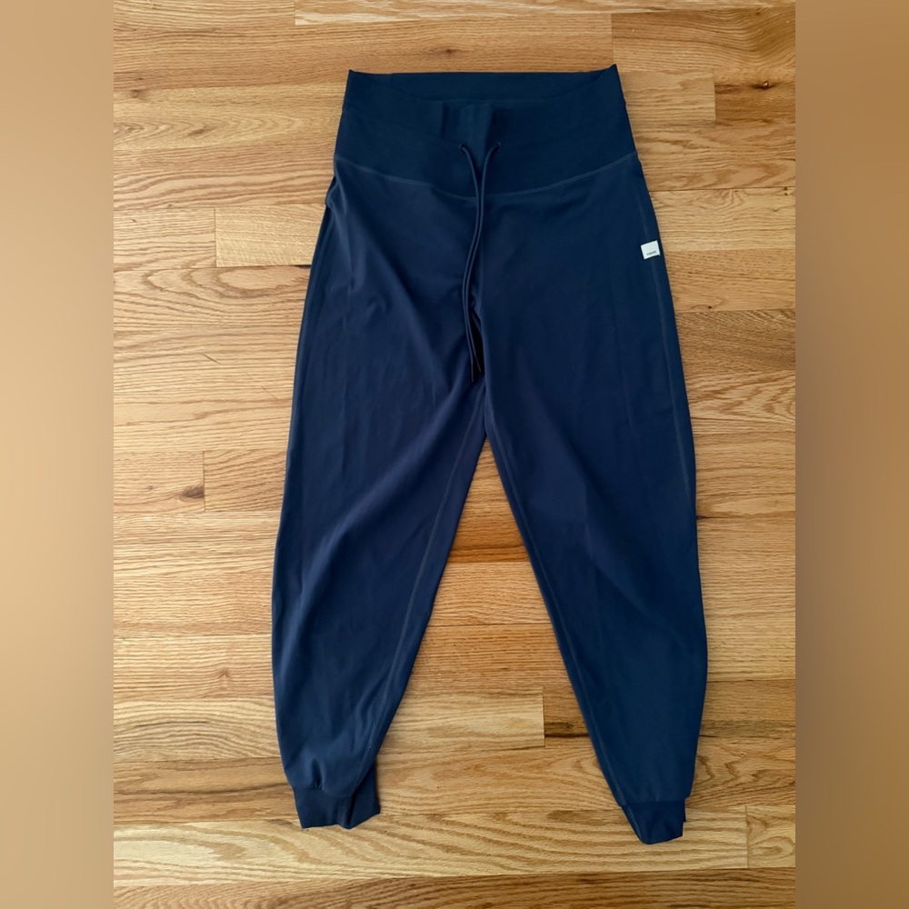 Vuori Lightweight Joggers